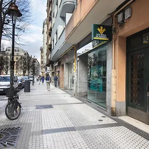 Apartamento Olas De Ondarreta - Local Rentss, San Sebastián